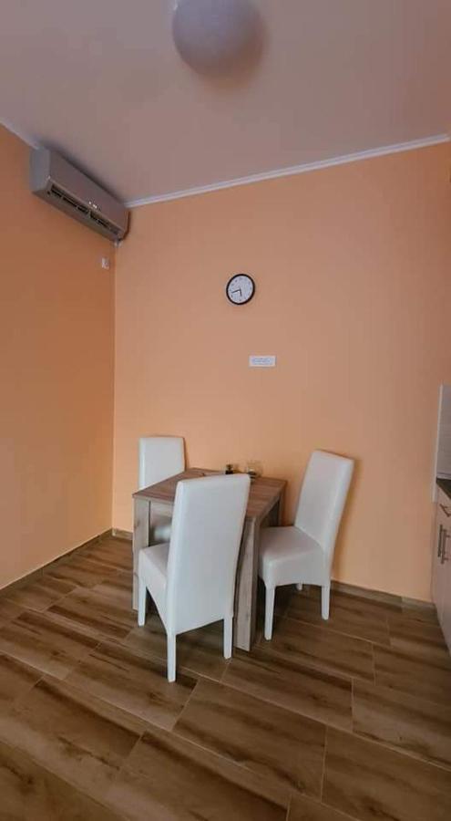 Ales Apartman Сомбор Екстериор снимка